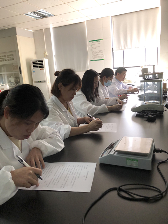 认真竞赛 - 副本.jpg